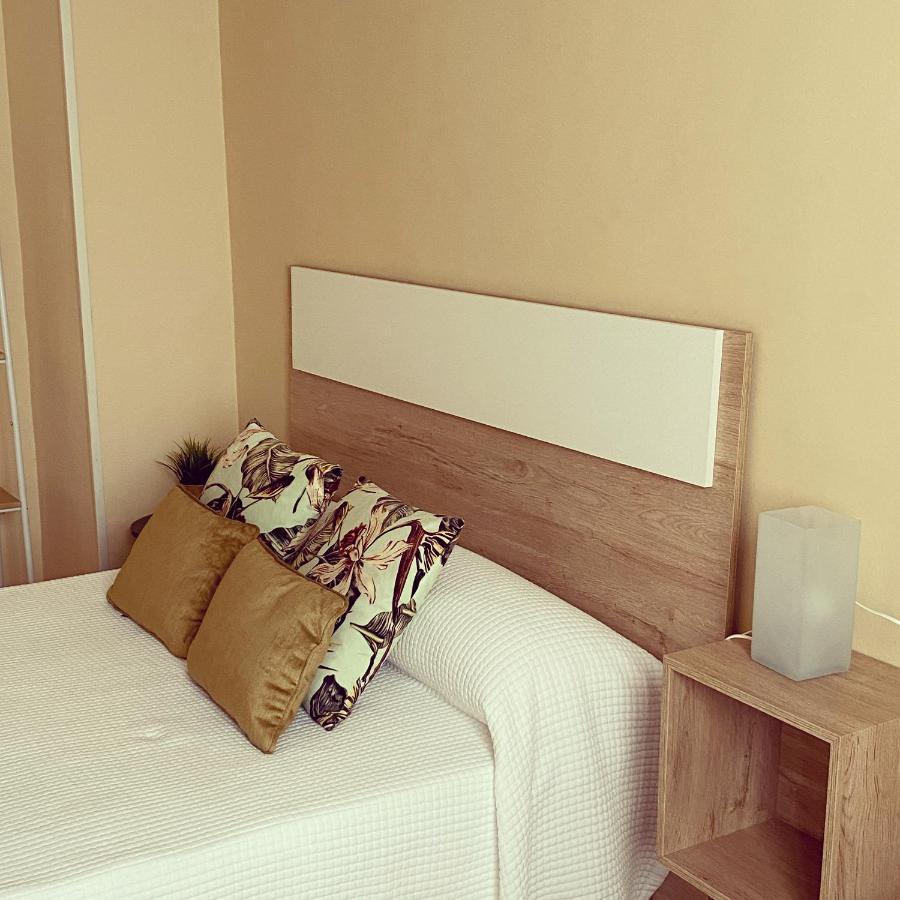 Hotel Valldigna Tavernes de Valldigna Bagian luar foto